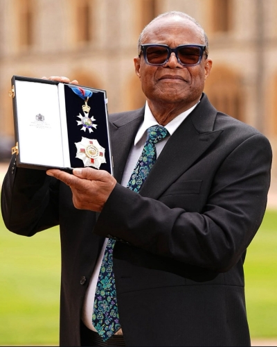 Artist Sir Llewellyn Xavier Formally Knighted by British Monarch